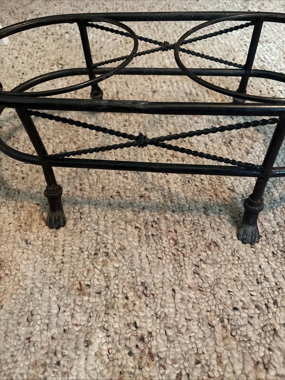 Classic Black Metal Elevated Double Dog Bowl Stand